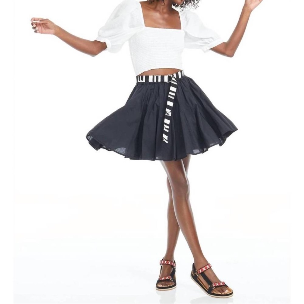 NWOT XIRENA cassidy skirt in black Size: XS